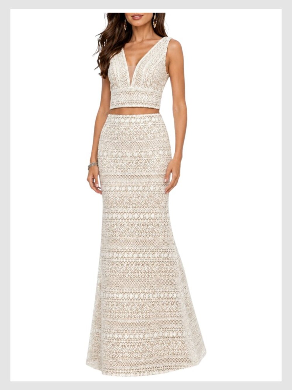La Femme White Nude Lace Two Piece Mermaid Gown Size 2